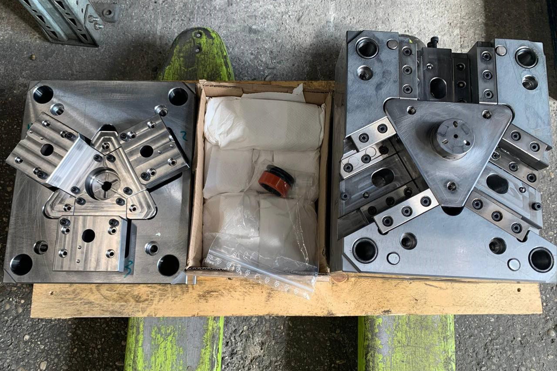 Industrial injection mold tooling developed for the Kabuto wine stopper